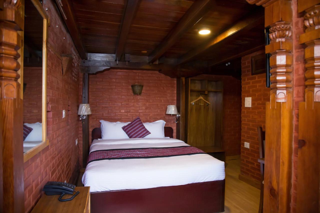 Hotel Baha Restaurant And Cafe Bhatgoan Екстериор снимка