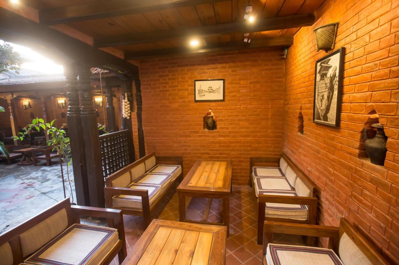 Hotel Baha Restaurant And Cafe Bhatgoan Екстериор снимка